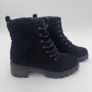 "Trendy Black Ankle Lace-Up Boots - A Must-Have for Everyday & Casual Looks"